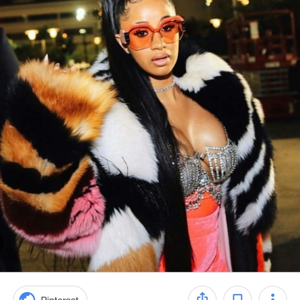 100 Authentic Miu Miu Sunglasses - Picture 7 of 7